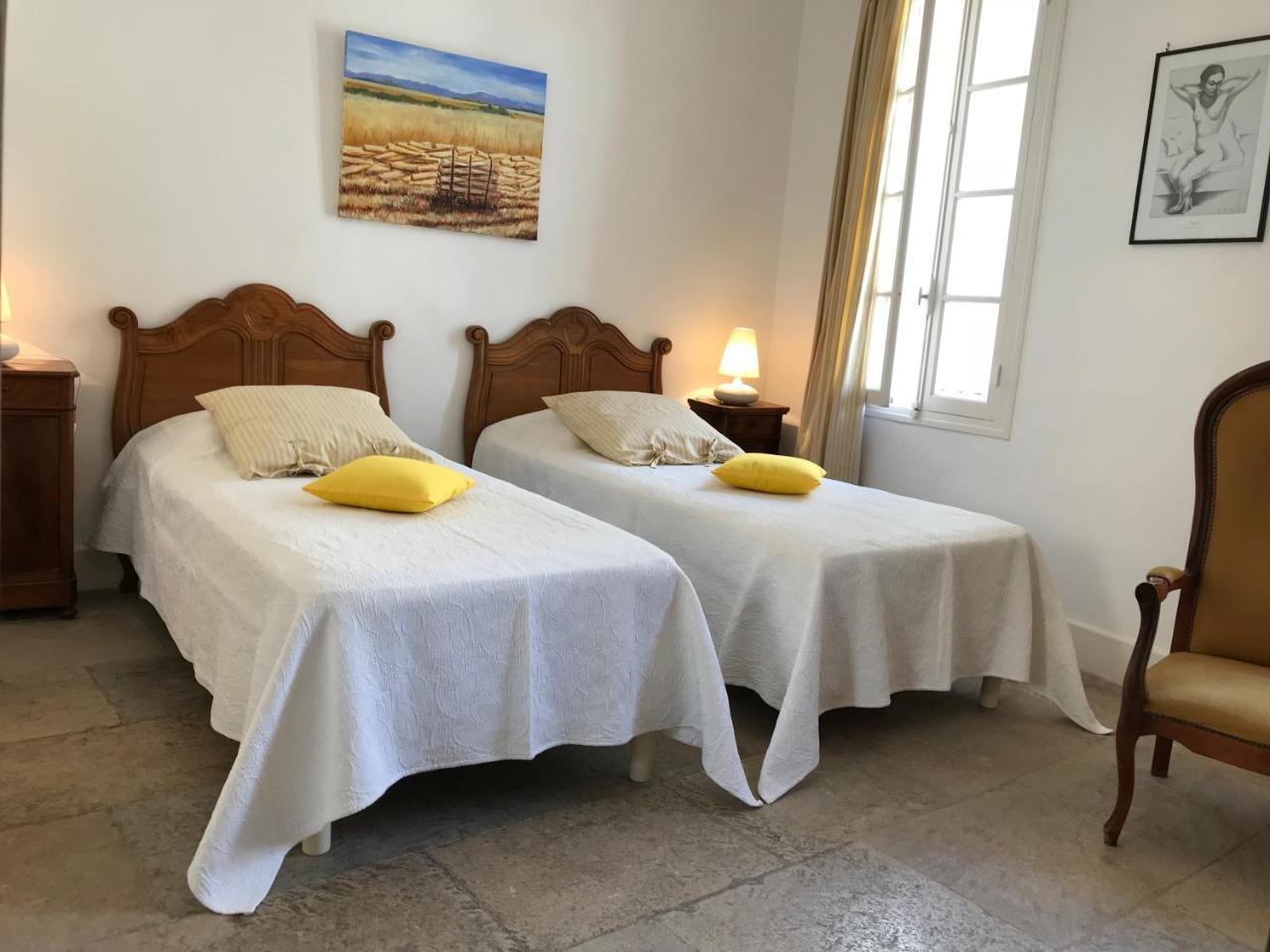 Couleurs De Camargue Bed and Breakfast Beauvoisin  Esterno foto